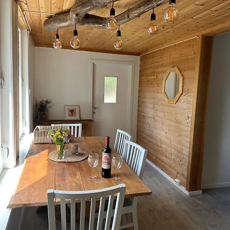 Nyaraló Ved Innsjo Skien